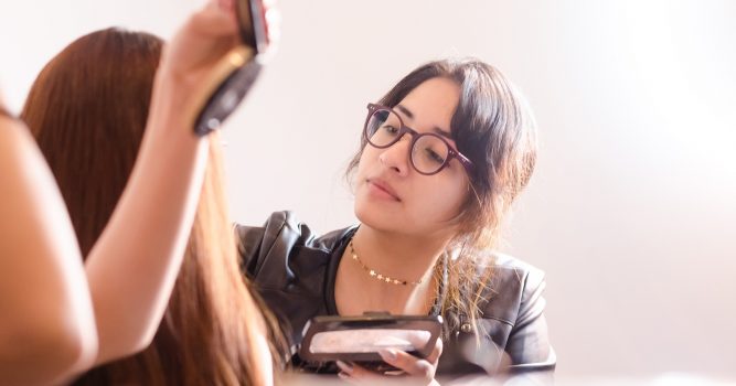 mobile-hair-stylist-app