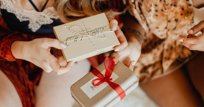 SalonBiz | gift card promotion